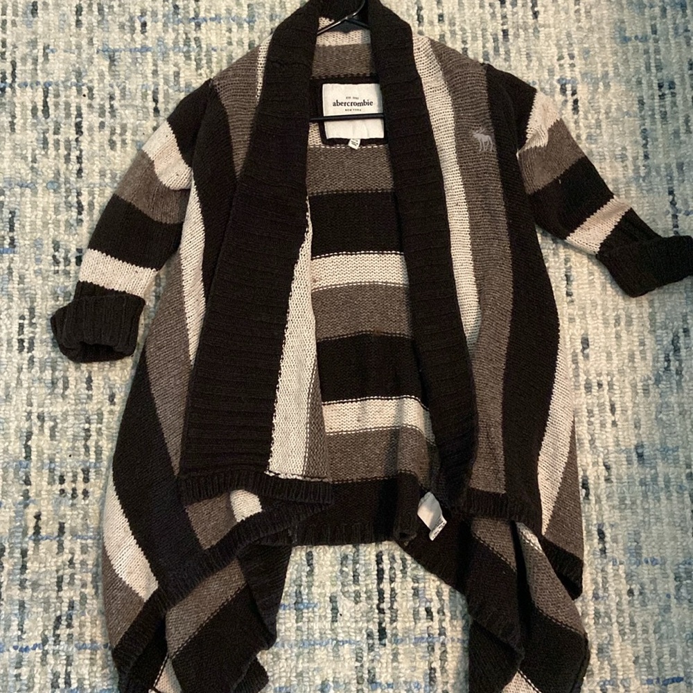 Abercrombie cardigan